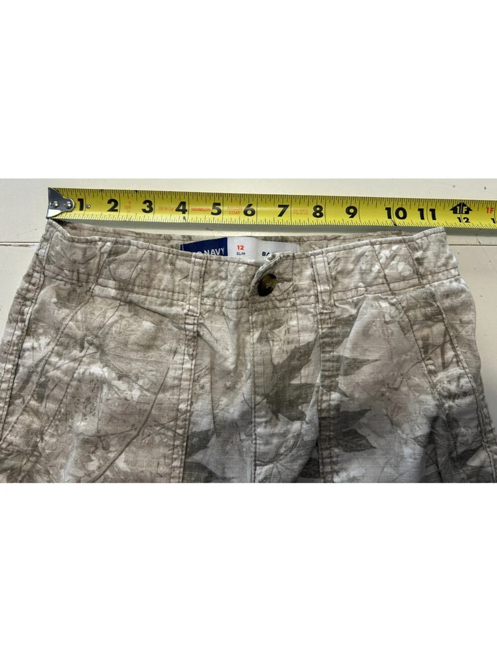 Old Navy Boys Light Camo Cargo Pants Size 12 Slim Baggy